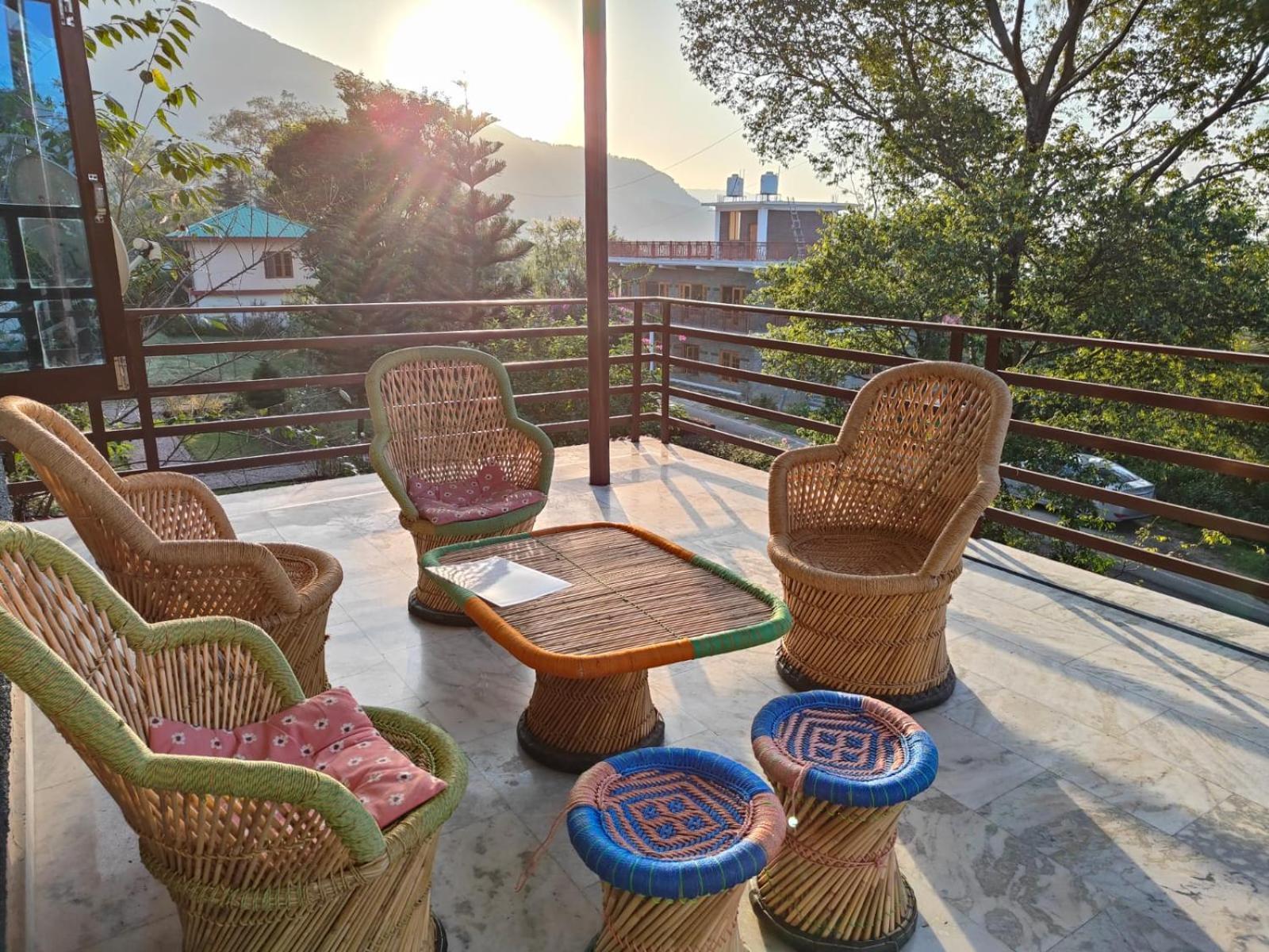 Aditya Homestay Bir-Billing Surrounded By Mountains Ngoại thất bức ảnh